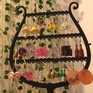 Earrings! let me know witch ones you want!